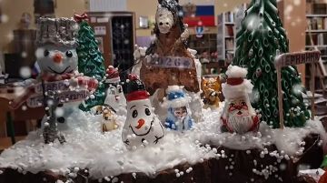 Посмотрите, какую красивую новогоднюю инсталляцию сделали в Чернянском Доме культуры