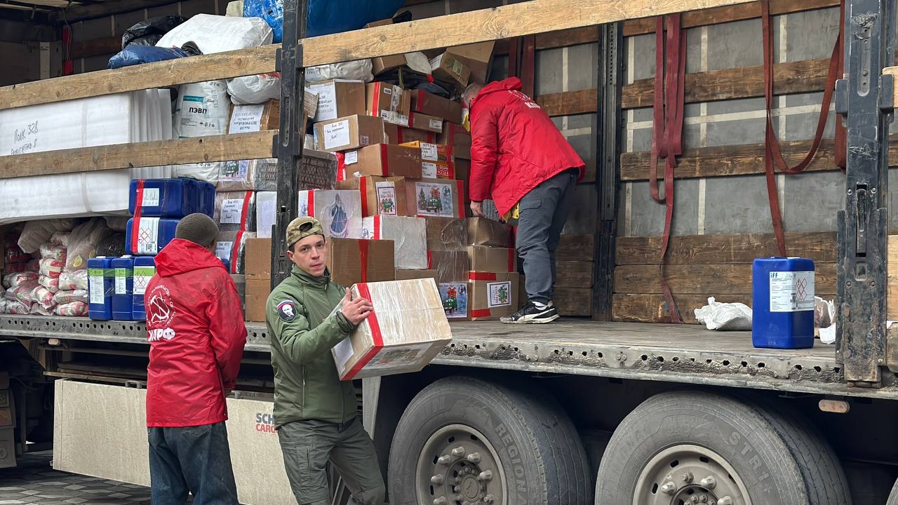 Рамиль Замалетдинов: 147-ой — Сталинский гуманитарный конвой КПРФ из Ульяновска достиг конечной точки на Херсонщине Рамиль Замалетдинов: 147-ой — Сталинский гуманитарный конвой КПРФ из Ульяновска достиг конечной точки на Херсонщине