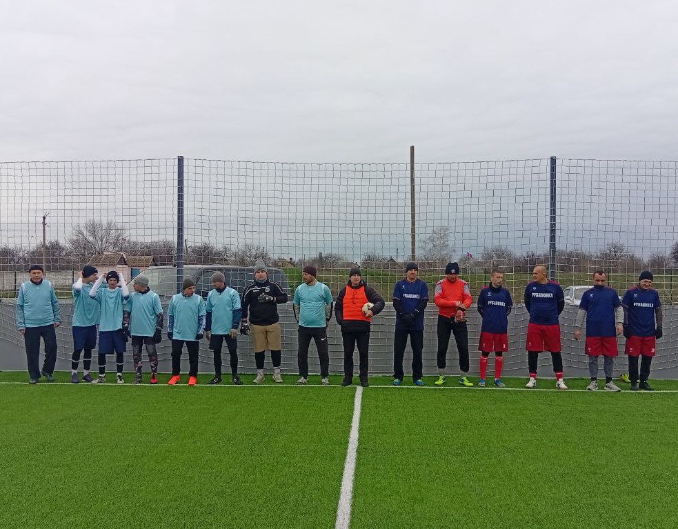 В рамках четвертого тура областного чемпионата по футболу 88 состоялся матч между командами Великолепетихского и Нижнесерогозского округов В рамках четвертого тура областного чемпионата по футболу 88 состоялся матч между командами Великолепетихского и Нижнесерогозского округов