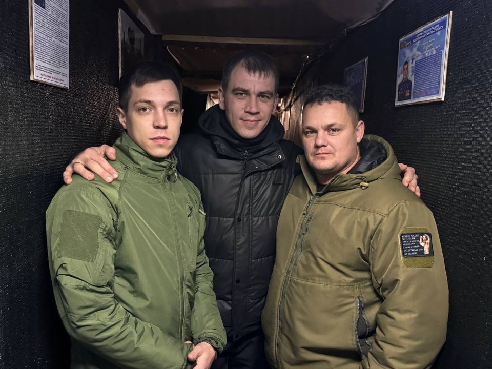 Рамиль Замалетдинов: Вместе с товарищами из Ульяновска продолжаем работать на передовой Рамиль Замалетдинов: Вместе с товарищами из Ульяновска продолжаем работать на передовой