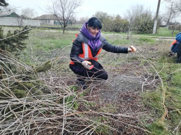Коммунальщики Тавричанского участка поделились своими достижениями за прошедшую неделю: