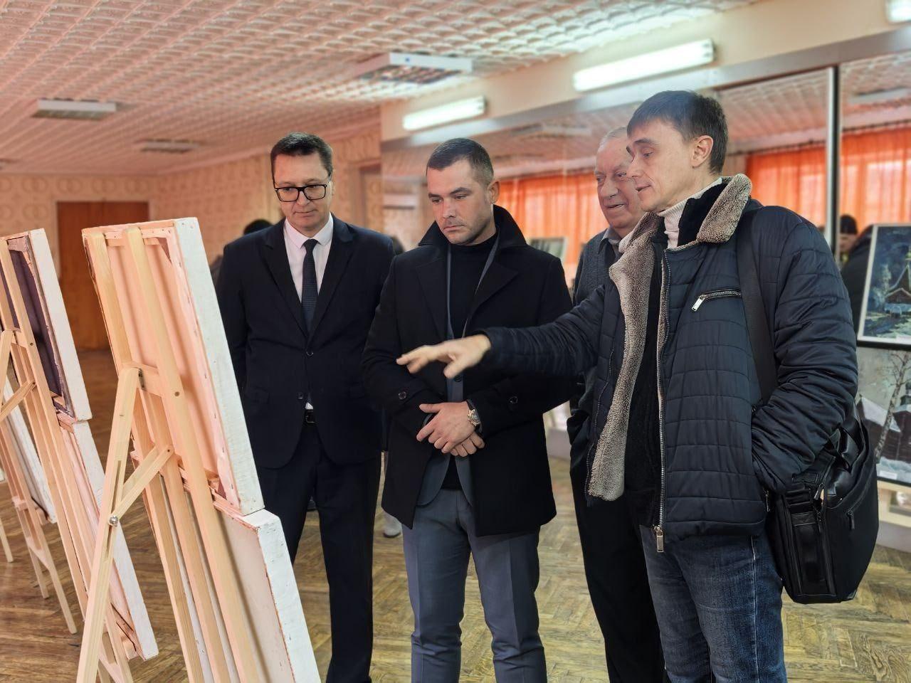 Выставка местного художника Евгения Мысова Выставка местного художника Евгения Мысова