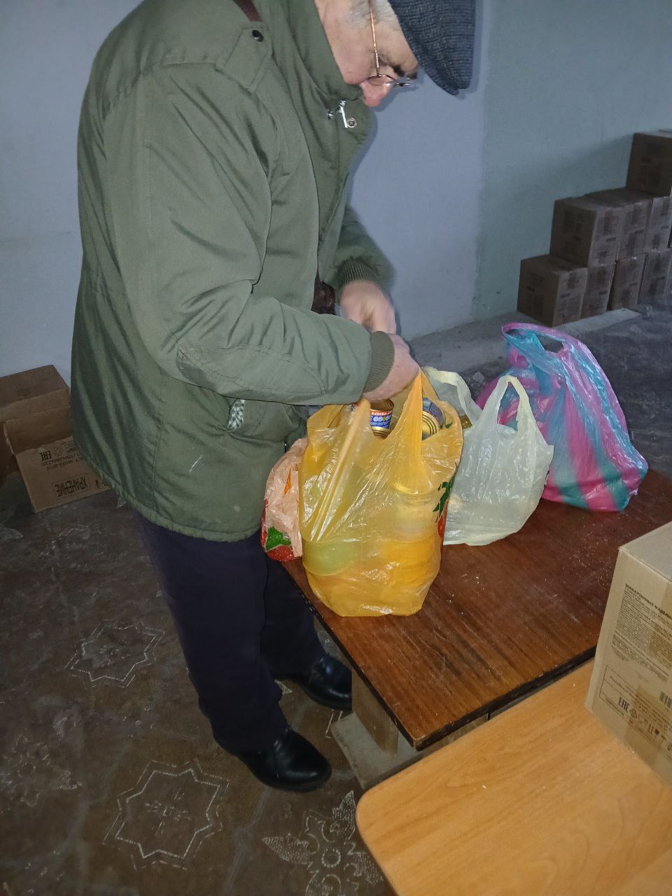 925 продуктовых комплектов выдали в Любимовском территориальном отделе