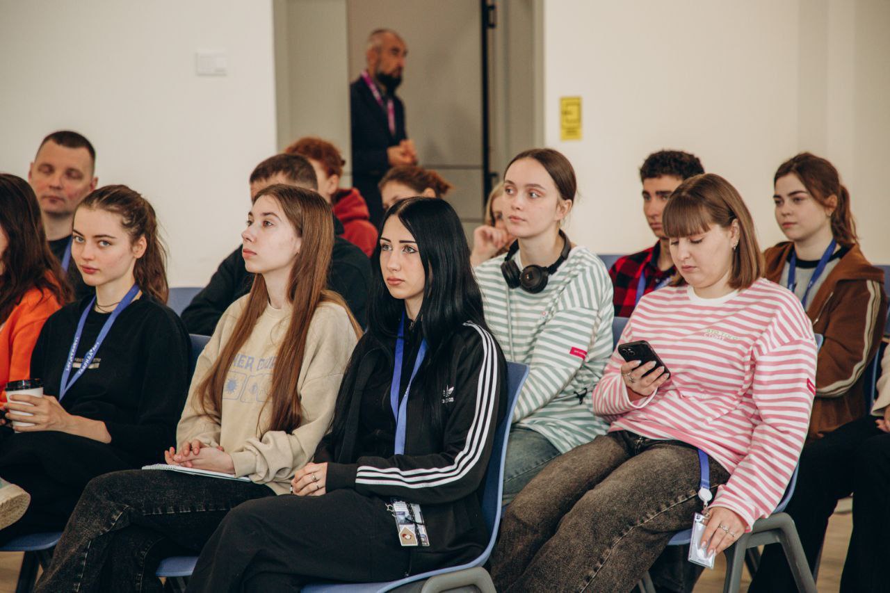 Старт масштабного проекта «Легенды Арабатской стрелки» прошёл на территории творческого посёлка «Счастливцево» Старт масштабного проекта «Легенды Арабатской стрелки» прошёл на территории творческого посёлка «Счастливцево»