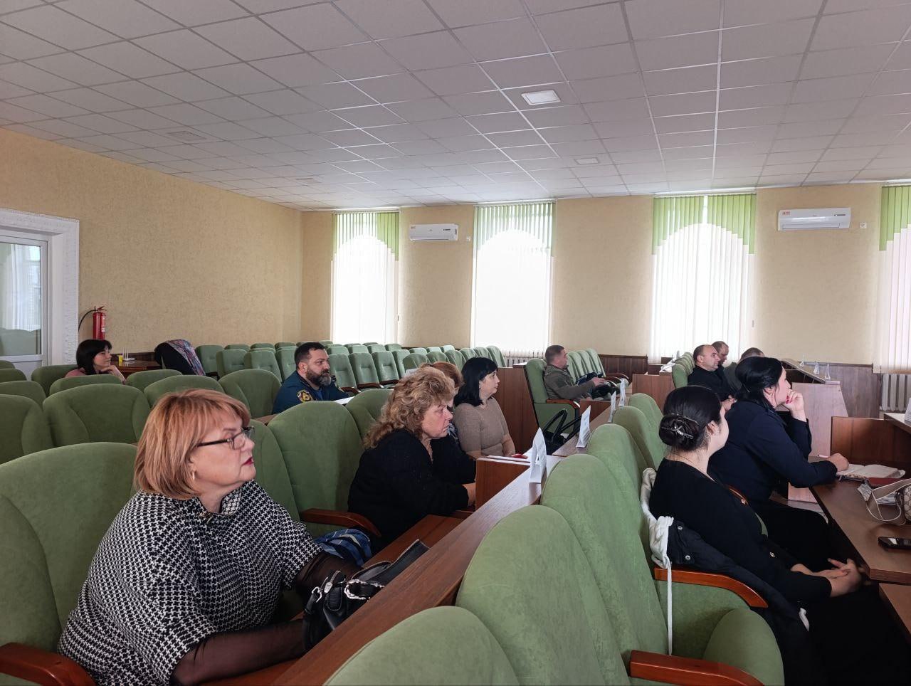 Состоялось плановое заседание комиссии по делам несовершеннолетних и защите их прав Генического округа Состоялось плановое заседание комиссии по делам несовершеннолетних и защите их прав Генического округа