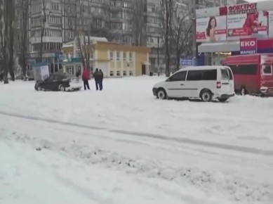 Херсон зимой 2009 года. Таким он был — снежный, живой, спокойный