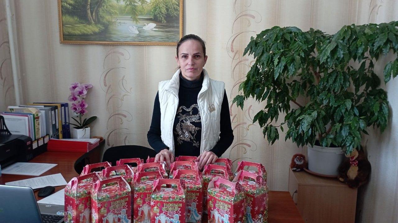 Кабардино-Балкария направит новогодние подарки детям подшефных территорий Херсонской области Кабардино-Балкария направит новогодние подарки детям подшефных территорий Херсонской области