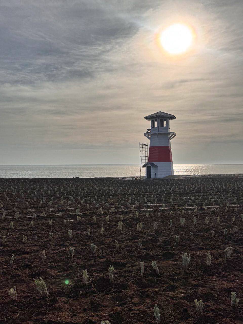 Если вы мечтаете о сказочном зимнем отдыхе на природе, наш глэмпинг «Ясная Поляна» — именно то место, где новогоднее настроение оживает само собой! Если вы мечтаете о сказочном зимнем отдыхе на природе, наш глэмпинг «Ясная Поляна» — именно то место, где новогоднее настроение оживает само собой!