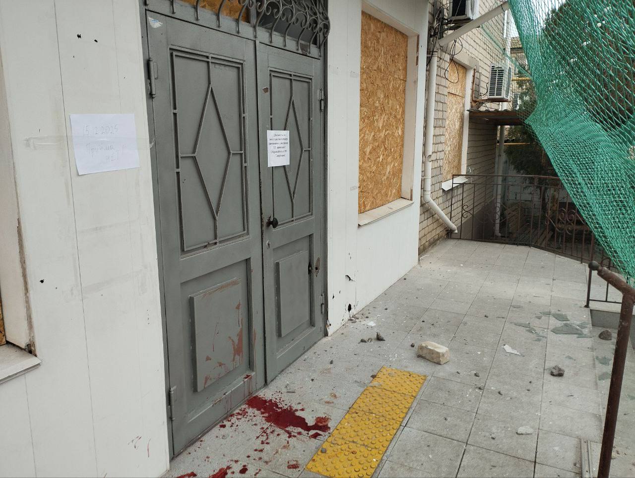 За последние 24 часа в результате обстрелов в Херсонской области повреждены жилые дома и автомобили в нескольких сёлах За последние 24 часа в результате обстрелов в Херсонской области повреждены жилые дома и автомобили в нескольких сёлах