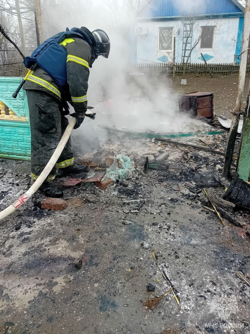 Огнеборцы ликвидировали пожар в Каховском округе