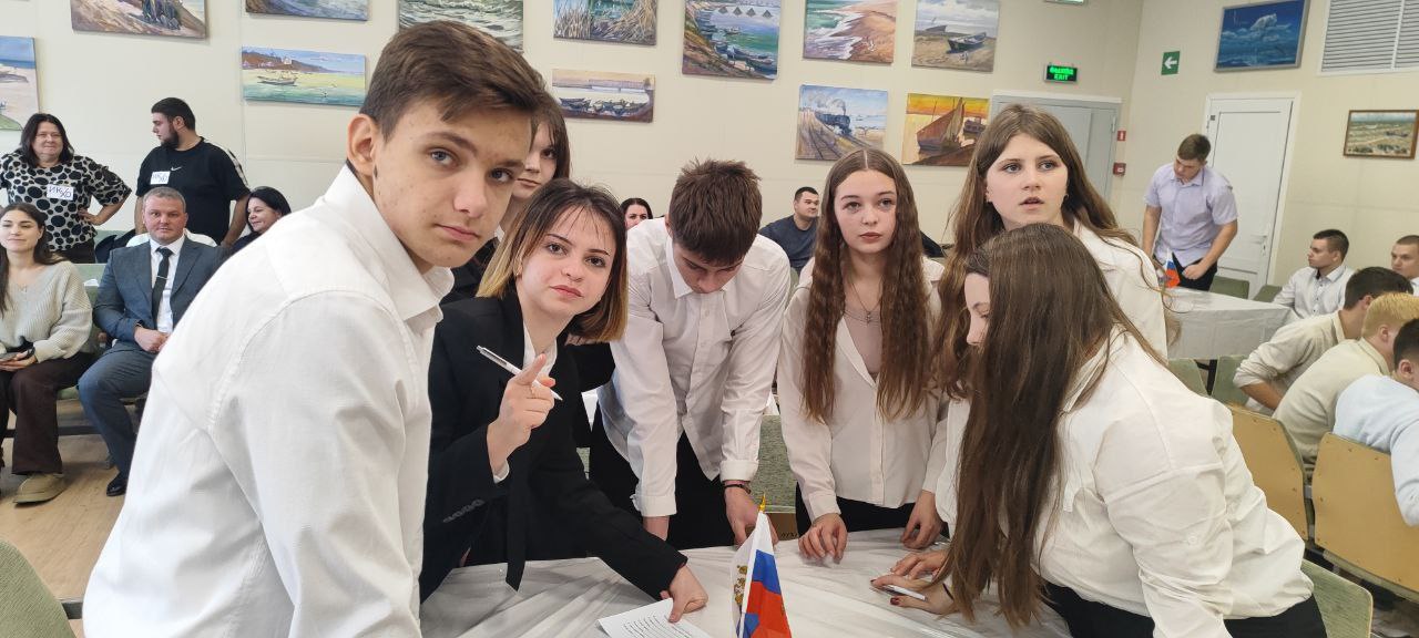 Команда Каланчакского МО стала победителем интеллектуальной деловой игры, посвященной Дню Конституции Российской Федерации Команда Каланчакского МО стала победителем интеллектуальной деловой игры, посвященной Дню Конституции Российской Федерации