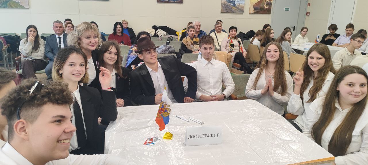 Команда Каланчакского МО стала победителем интеллектуальной деловой игры, посвященной Дню Конституции Российской Федерации Команда Каланчакского МО стала победителем интеллектуальной деловой игры, посвященной Дню Конституции Российской Федерации