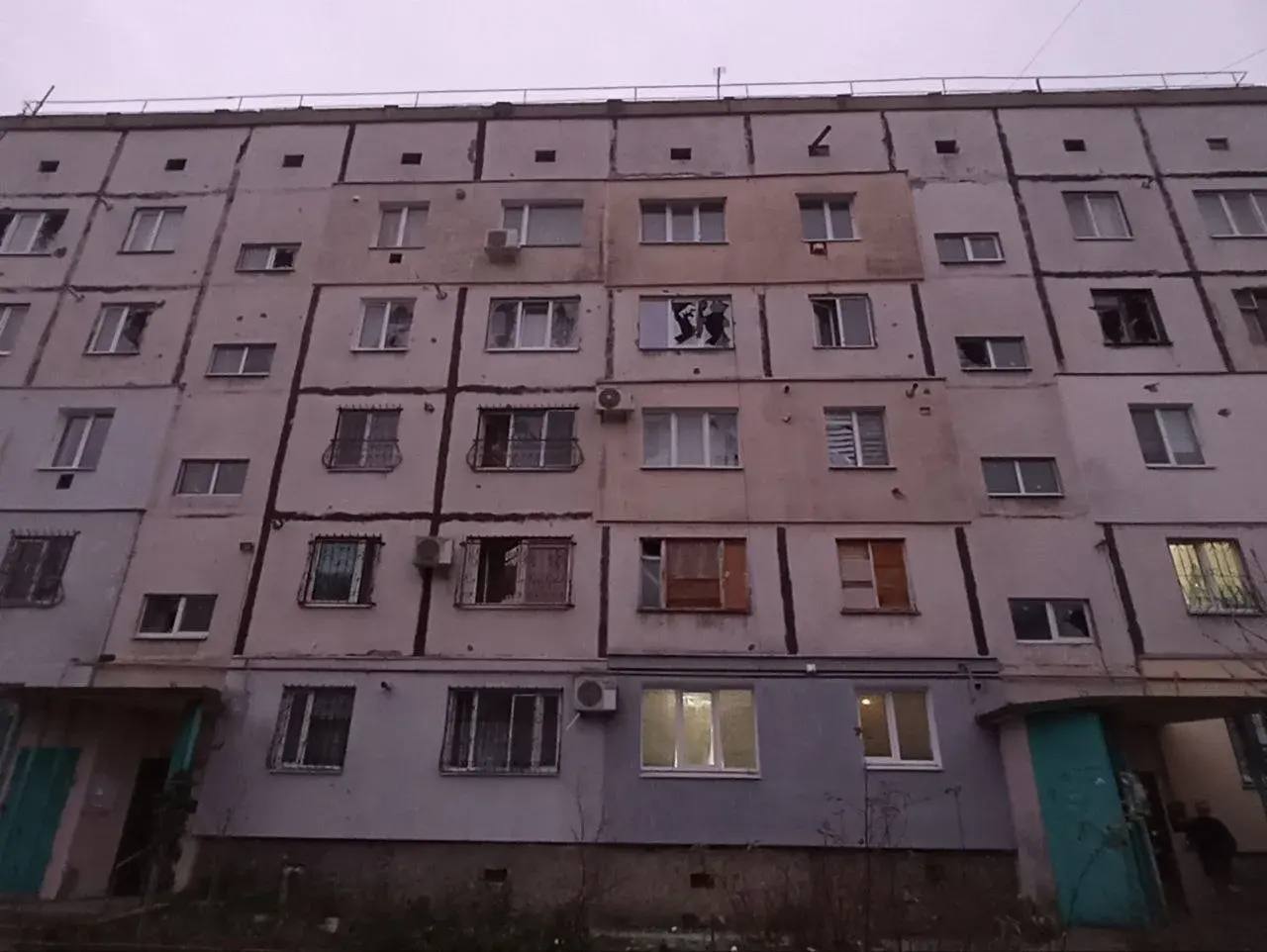 За последние сутки из-за артобстрелов всу погиб один мирный житель, шестеро ранены За последние сутки из-за артобстрелов всу погиб один мирный житель, шестеро ранены