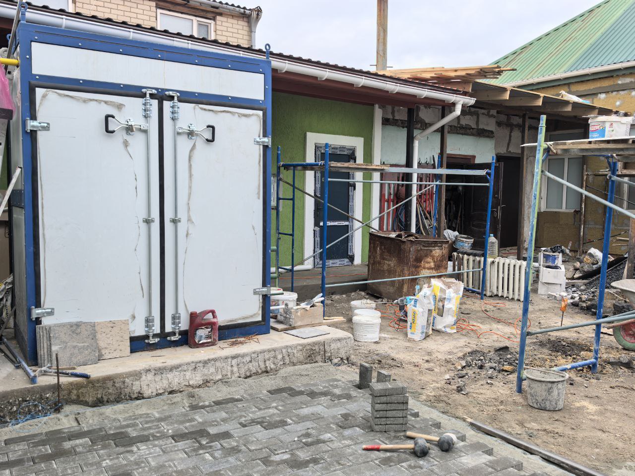 Сегодня проверил ход ремонтных работ в Генической детской школе искусств Сегодня проверил ход ремонтных работ в Генической детской школе искусств