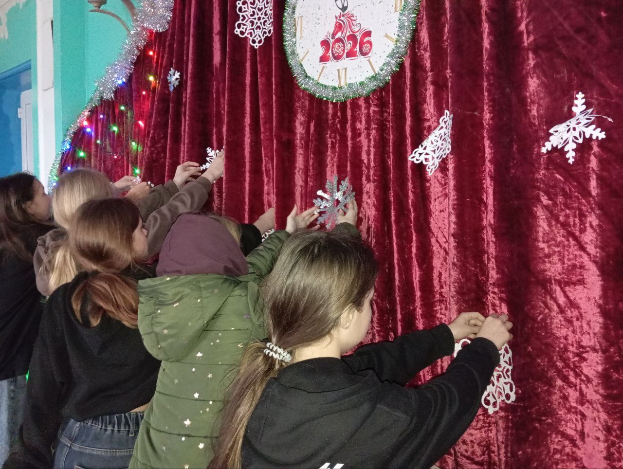 Кружевная снежинка — посланница зимы Кружевная снежинка — посланница зимы