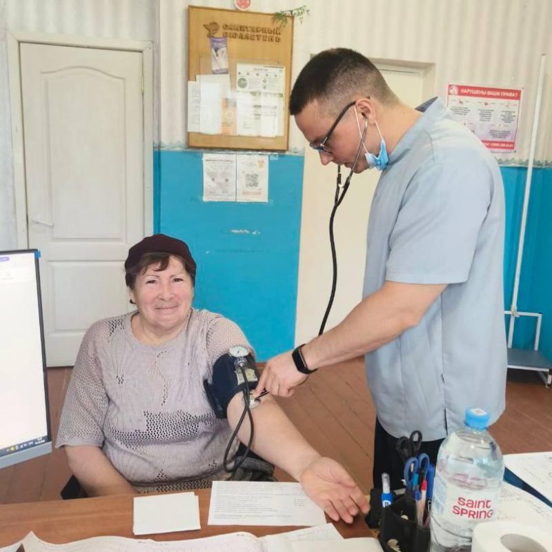 Почти 600 человек осмотрели врачи из Адыгеи в Херсонской области Почти 600 человек осмотрели врачи из Адыгеи в Херсонской области