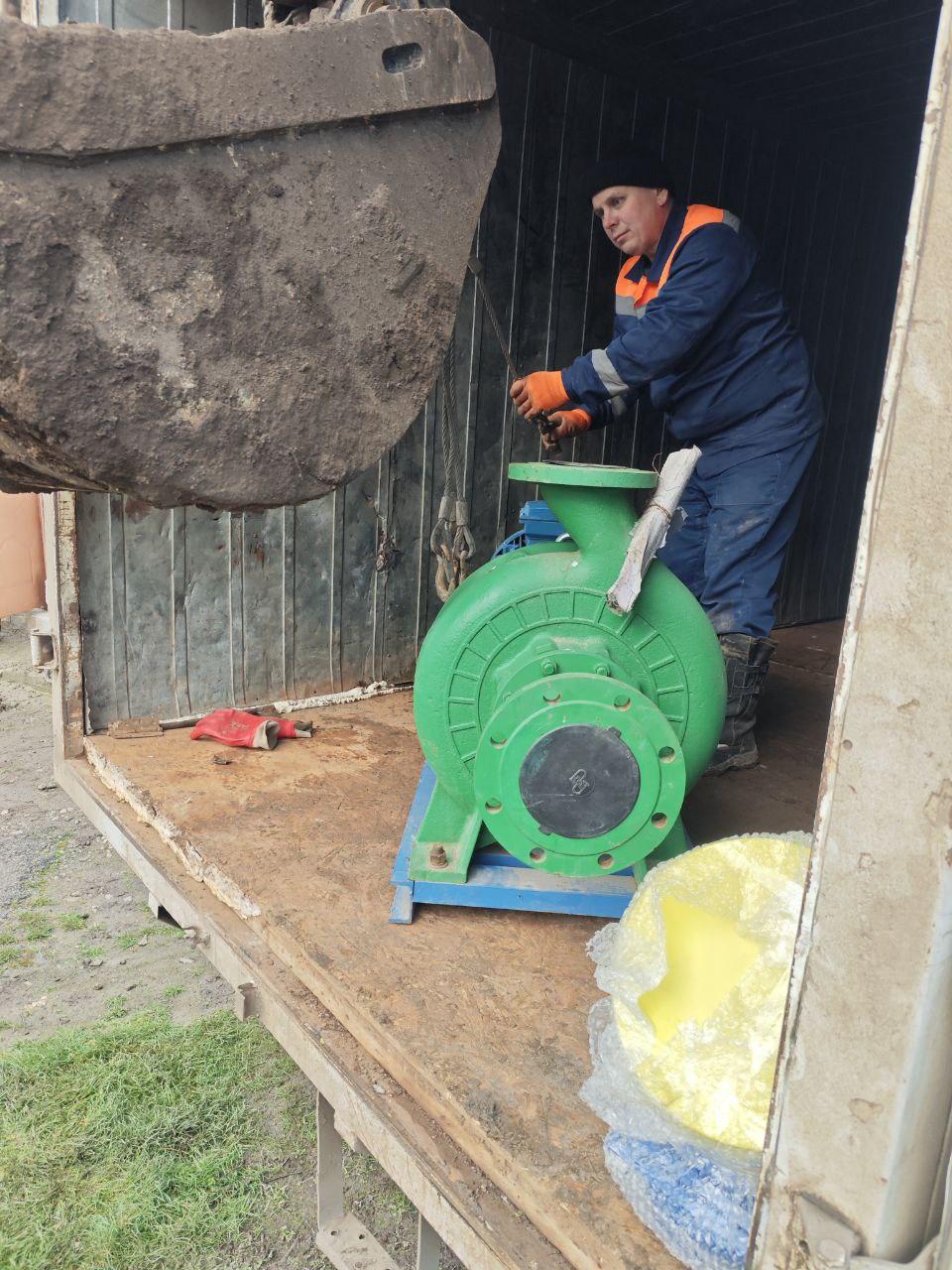 Бригада рязанского водоканала устранила аварийную ситуацию в посёлке Аскания-Нова Чаплынского округа Бригада рязанского водоканала устранила аварийную ситуацию в посёлке Аскания-Нова Чаплынского округа