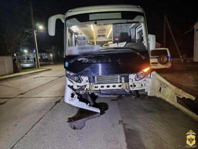 В Геническом округе полицейские устанавливают обстоятельства ДТП с двумя пострадавшими