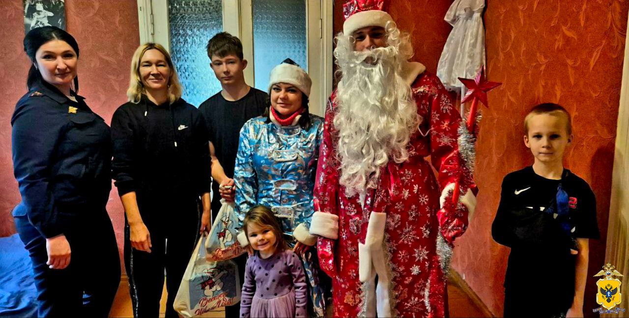 В Херсонской области стартовала предновогодняя акция «Полицейский Дед Мороз»