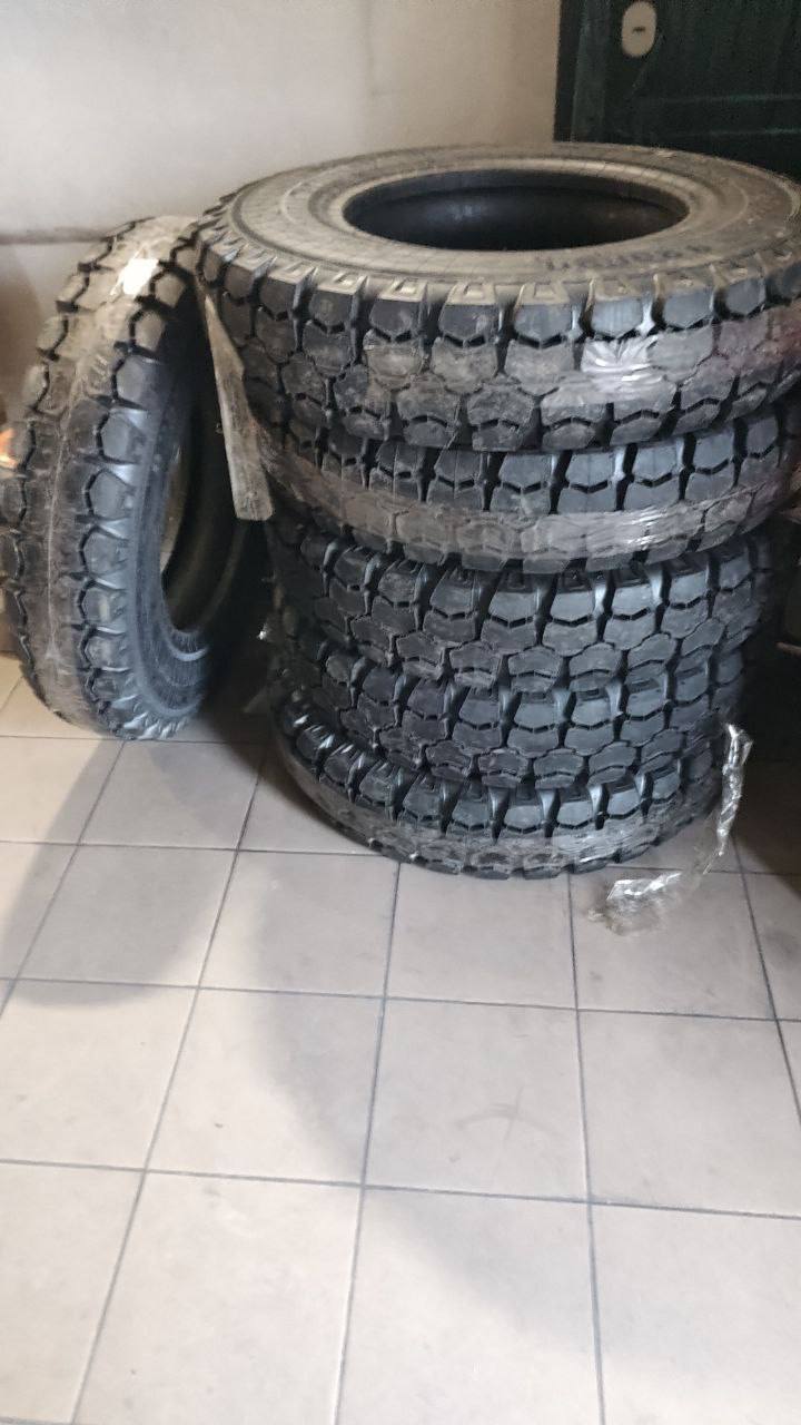 В Новоалександровскую школу поступили автобусные шины от волонтеров из Коми