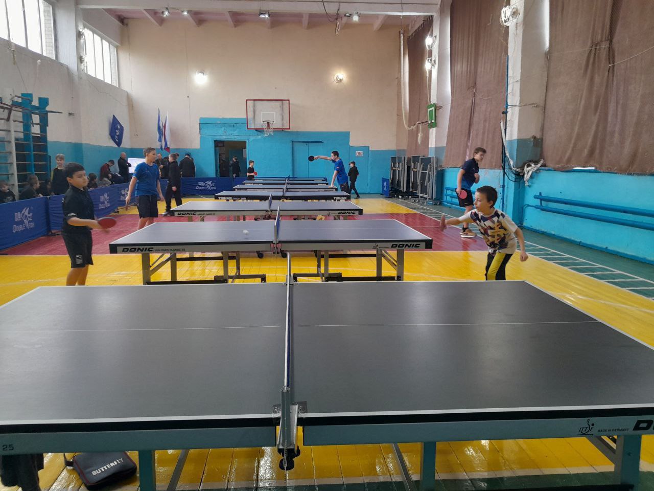 Воспитанники спортивной школы Аскания-Нова Чаплинского округа приняли участие в Открытом Предновогоднем турнире по настольному теннису в Геническе Воспитанники спортивной школы Аскания-Нова Чаплинского округа приняли участие в Открытом Предновогоднем турнире по настольному теннису в Геническе