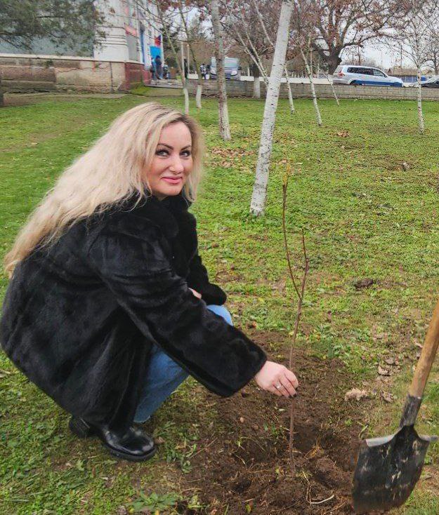 В селе Скадовского округа высадили «Сад памяти» В селе Скадовского округа высадили «Сад памяти»