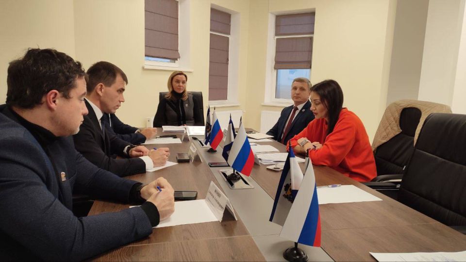 Рамиль Замалетдинов: Состоялось заседание Комитета Херсонской областной Думы по аграрной политике, земельным отношениям и экологии под председательством Юрия Ковалёва Рамиль Замалетдинов: Состоялось заседание Комитета Херсонской областной Думы по аграрной политике, земельным отношениям и экологии под председательством Юрия Ковалёва