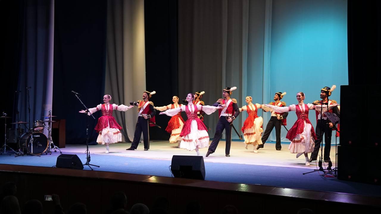 Кубанский казачий хор в Скадовске