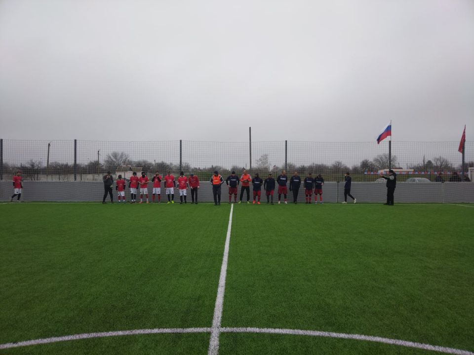 21 декабря в рамках пятого тура областного чемпионата по футболу 88 среди любительских команд состоялся захватывающий матч с участием команды "Рубановка" Великолепетихского округа и команды "Арсенал" Горностаевскгого округа 21 декабря в рамках пятого тура областного чемпионата по футболу 88 среди любительских команд состоялся захватывающий матч с участием команды "Рубановка" Великолепетихского округа и команды "Арсенал" Горностаевскгого округа