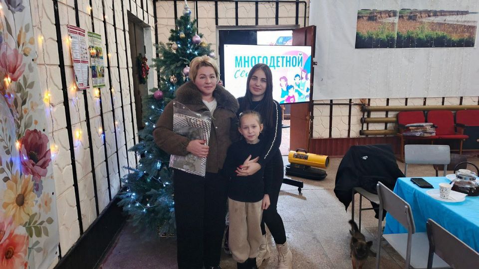 В селе Семихатка чествовали многодетные семьи В селе Семихатка чествовали многодетные семьи