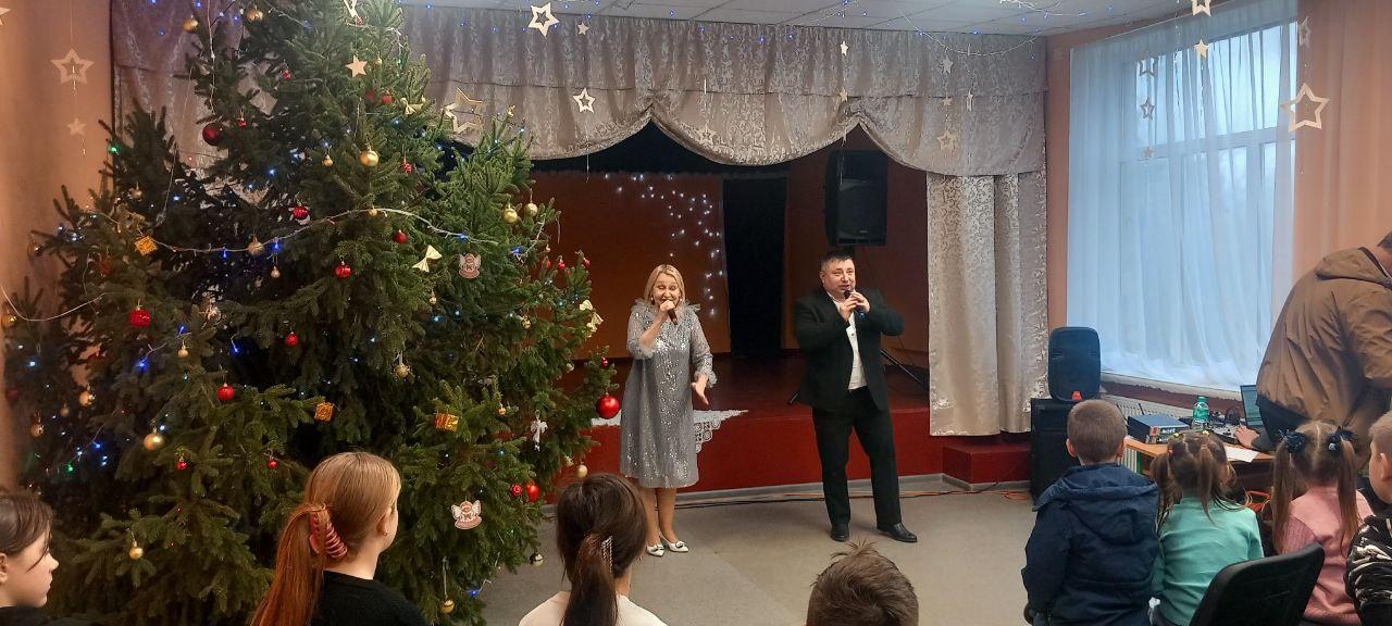 Новый год стучится в двери вместе с искусством! Новый год стучится в двери вместе с искусством!