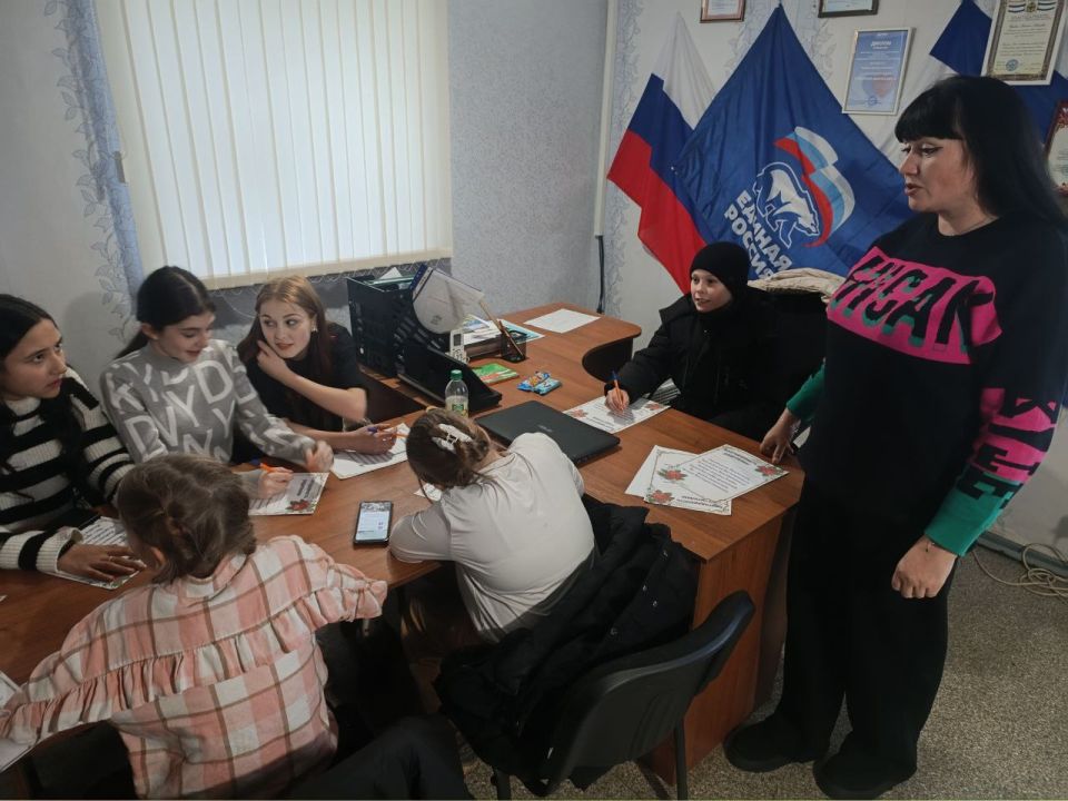 В Вольновском Доме культуры состоялась трогательная акция с видеопосланием "Спасибо за жизнь", приуроченная к Всероссийскому Дню благодарности родителям В Вольновском Доме культуры состоялась трогательная акция с видеопосланием "Спасибо за жизнь", приуроченная к Всероссийскому Дню благодарности родителям