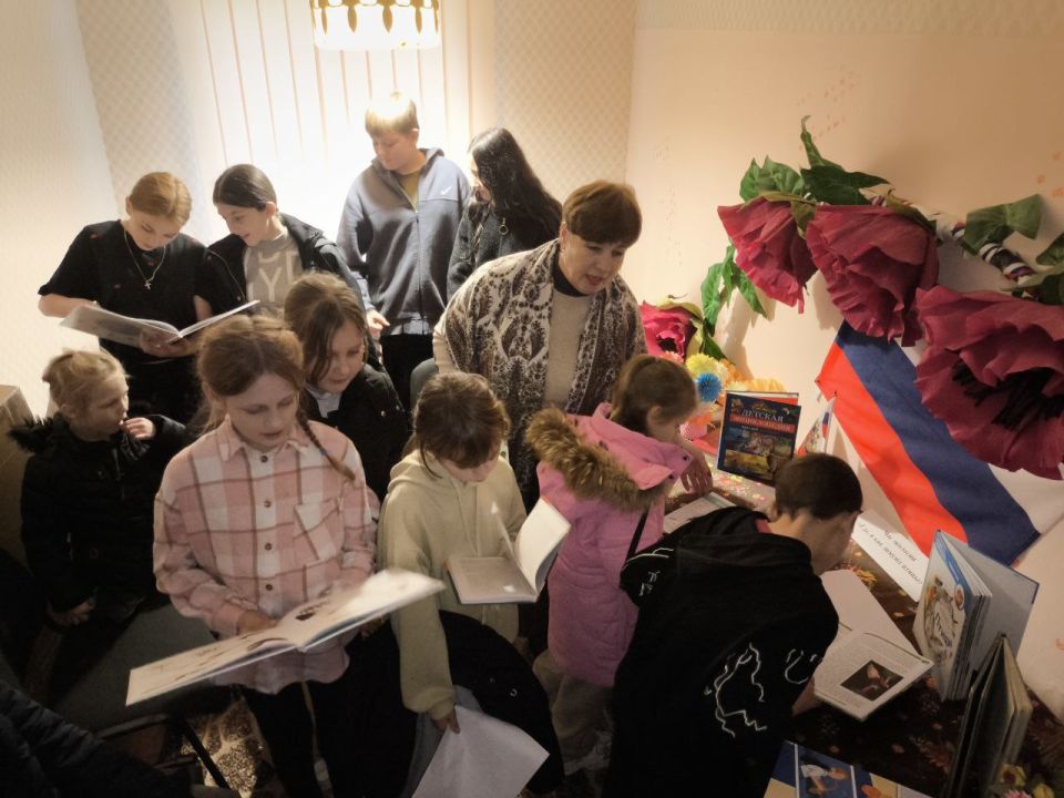 22 декабря в Вольновской библиотеке прошло мероприятие - час экологии "Где, и как зимуют птицы" 22 декабря в Вольновской библиотеке прошло мероприятие - час экологии "Где, и как зимуют птицы"