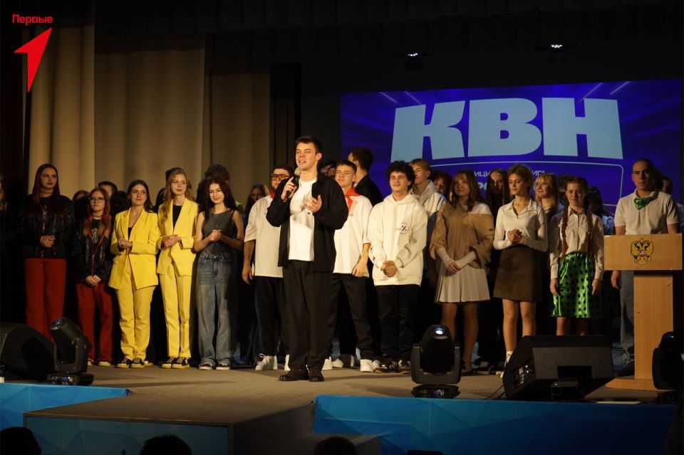 В Херсонской области прошел финал «Кубка Губернатора» по КВН и награждение активной молодежи В Херсонской области прошел финал «Кубка Губернатора» по КВН и награждение активной молодежи