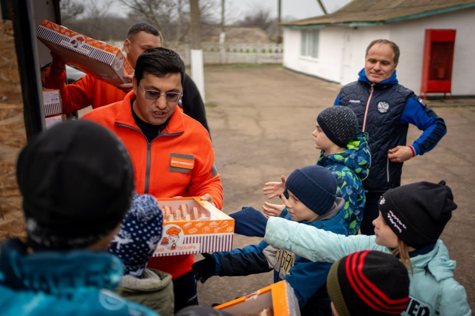 Визит заботы и поддержки: #МЫВМЕСТЕ рядом с детьми Визит заботы и поддержки: #МЫВМЕСТЕ рядом с детьми