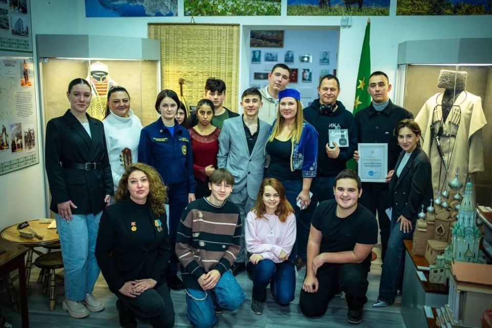 В Херсонской области состоялась новогодняя тусовка для молодежи в формате квартирника В Херсонской области состоялась новогодняя тусовка для молодежи в формате квартирника
