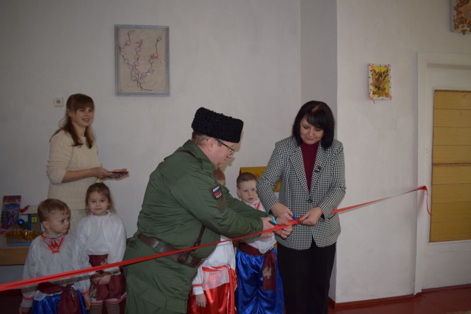 Открытие музейной комнаты в Сивашовском детском саду, посвящённой казачеству Открытие музейной комнаты в Сивашовском детском саду, посвящённой казачеству