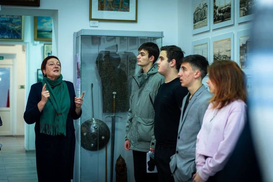 Новогодний молодежный квартирник Новогодний молодежный квартирник
