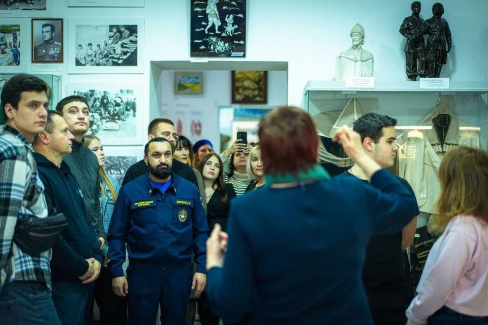 Новогодний молодежный квартирник Новогодний молодежный квартирник