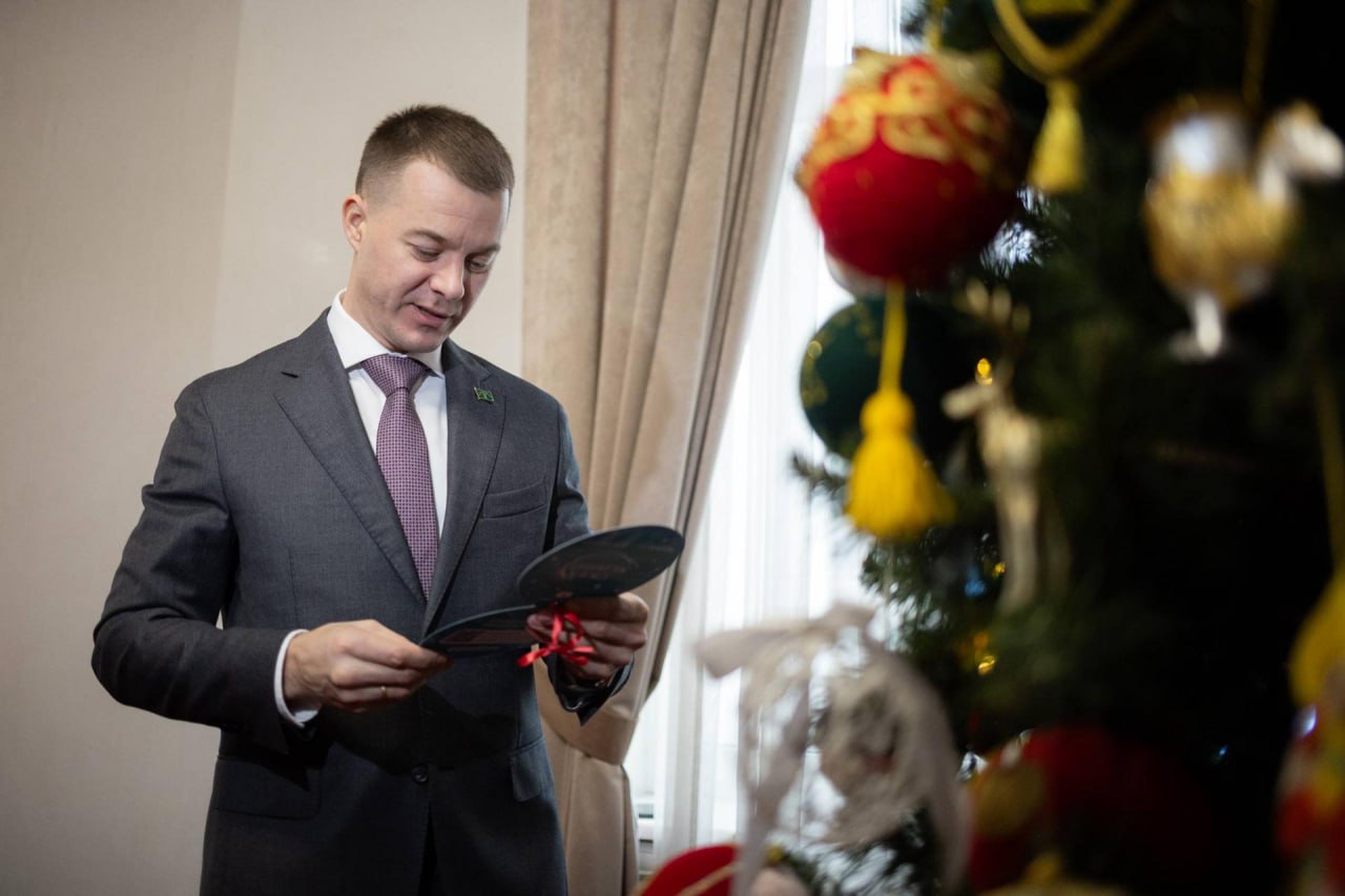 Стажирующийся в Адыгее участник федеральной программы «Время Героев» исполнит желания ребят из Херсонской области Стажирующийся в Адыгее участник федеральной программы «Время Героев» исполнит желания ребят из Херсонской области