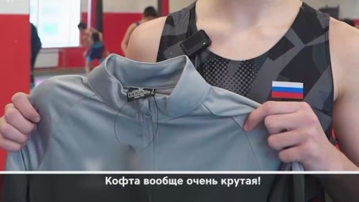 Иван Охлобыстин и Сергей Гармаш вручили новогодние подарки детям прифронтовых территорий