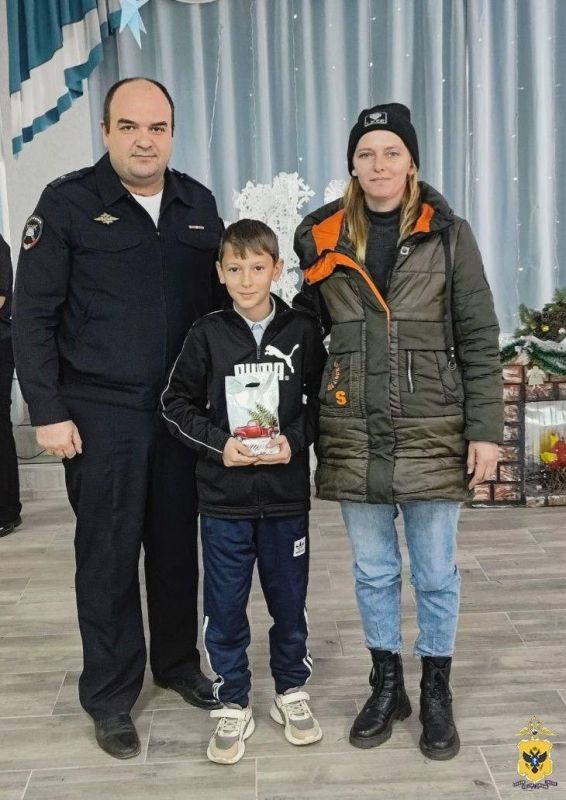 В Каховском округе Херсонской области сотрудники Госавтоинспекции провели мероприятия со школьниками В Каховском округе Херсонской области сотрудники Госавтоинспекции провели мероприятия со школьниками
