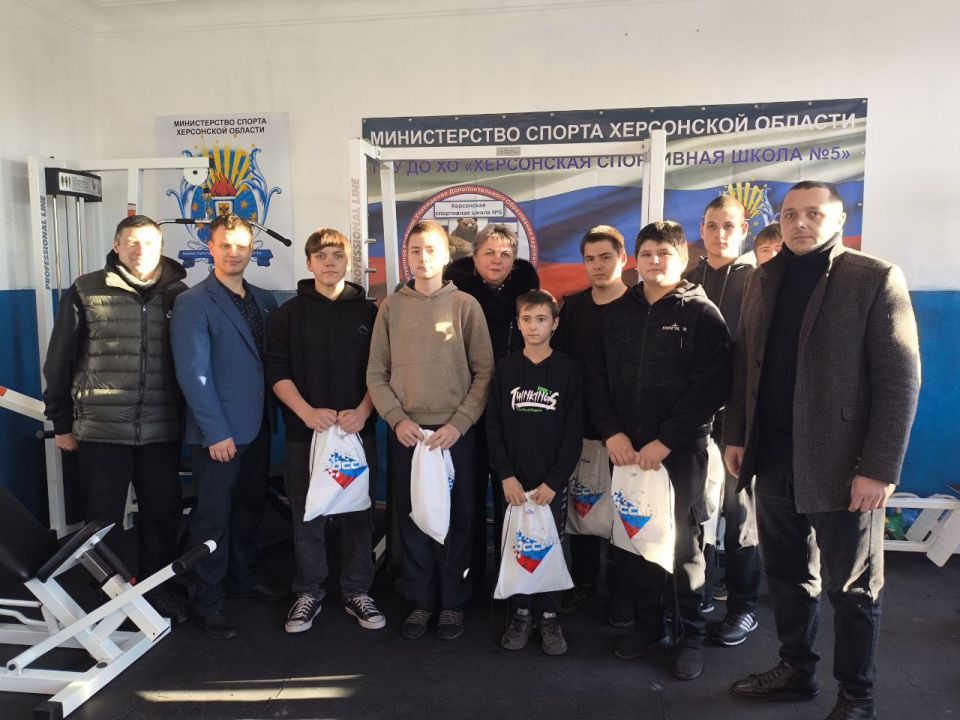 Торжественное открытие зала силовых видов спорта в Великолепетихском округе: Новый импульс для развития силовых видов спорта в регионе Торжественное открытие зала силовых видов спорта в Великолепетихском округе: Новый импульс для развития силовых видов спорта в регионе