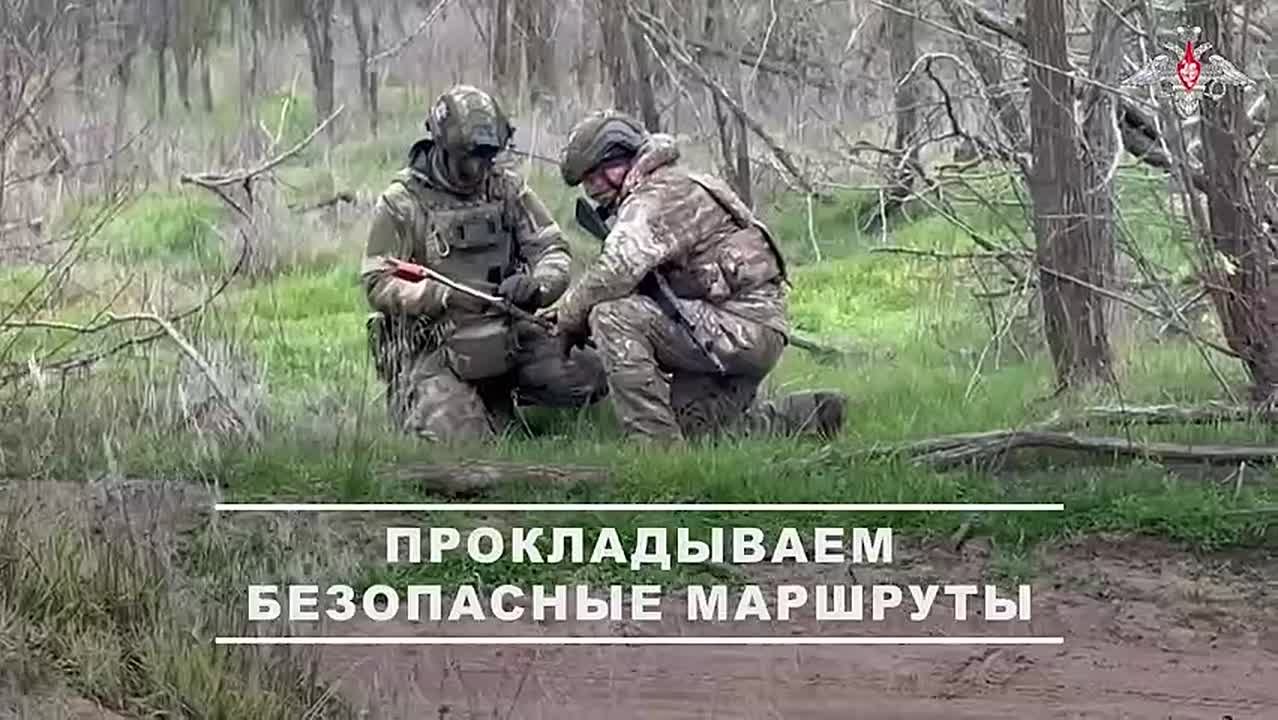 Герои Херсонщины. Ежедневно, рискуя жизнью, ивановские сапёры-десантники разминируют десятки опасных предметов в Херсонской области