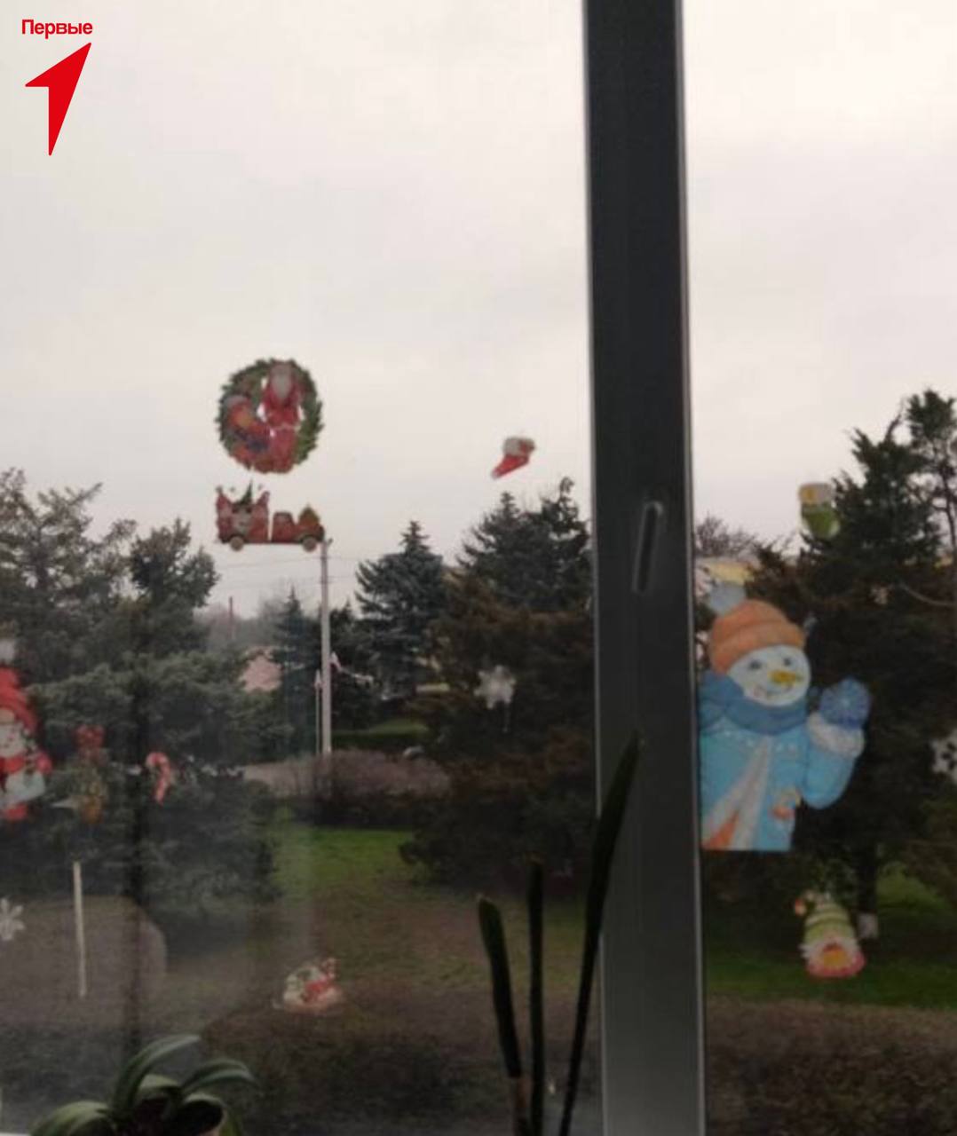 Первые Херсонщины украсили школьные окна Первые Херсонщины украсили школьные окна