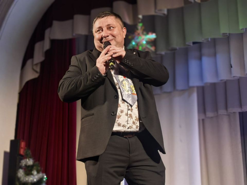 Жители Геническа увидели обновленную "Карнавальную ночь" от Херсонского областного театра, сообщил Владимир Сальдо Жители Геническа увидели обновленную "Карнавальную ночь" от Херсонского областного театра, сообщил Владимир Сальдо