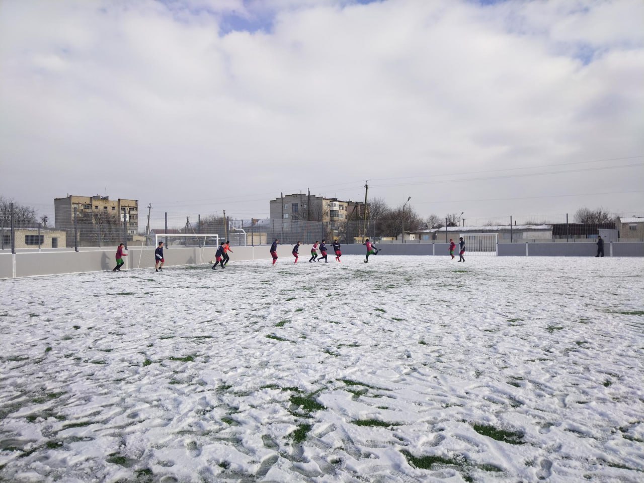 Чемпионат Херсонской области по футболу 88 среди любителей: шестой тур подарил яркие эмоции, несмотря на зимнюю погоду! Чемпионат Херсонской области по футболу 88 среди любителей: шестой тур подарил яркие эмоции, несмотря на зимнюю погоду!