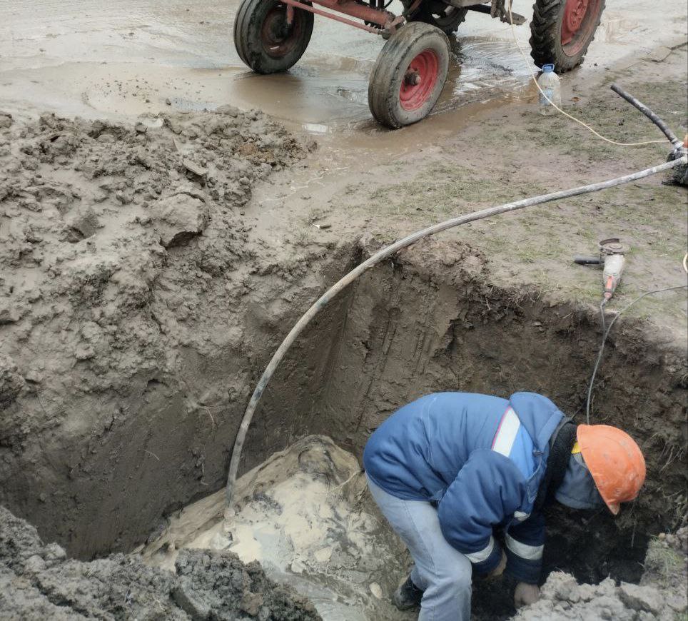 Сотрудниками Верхнерогачикского ТПУ осуществлены работы на различных объектах водопроводной инфраструктуры