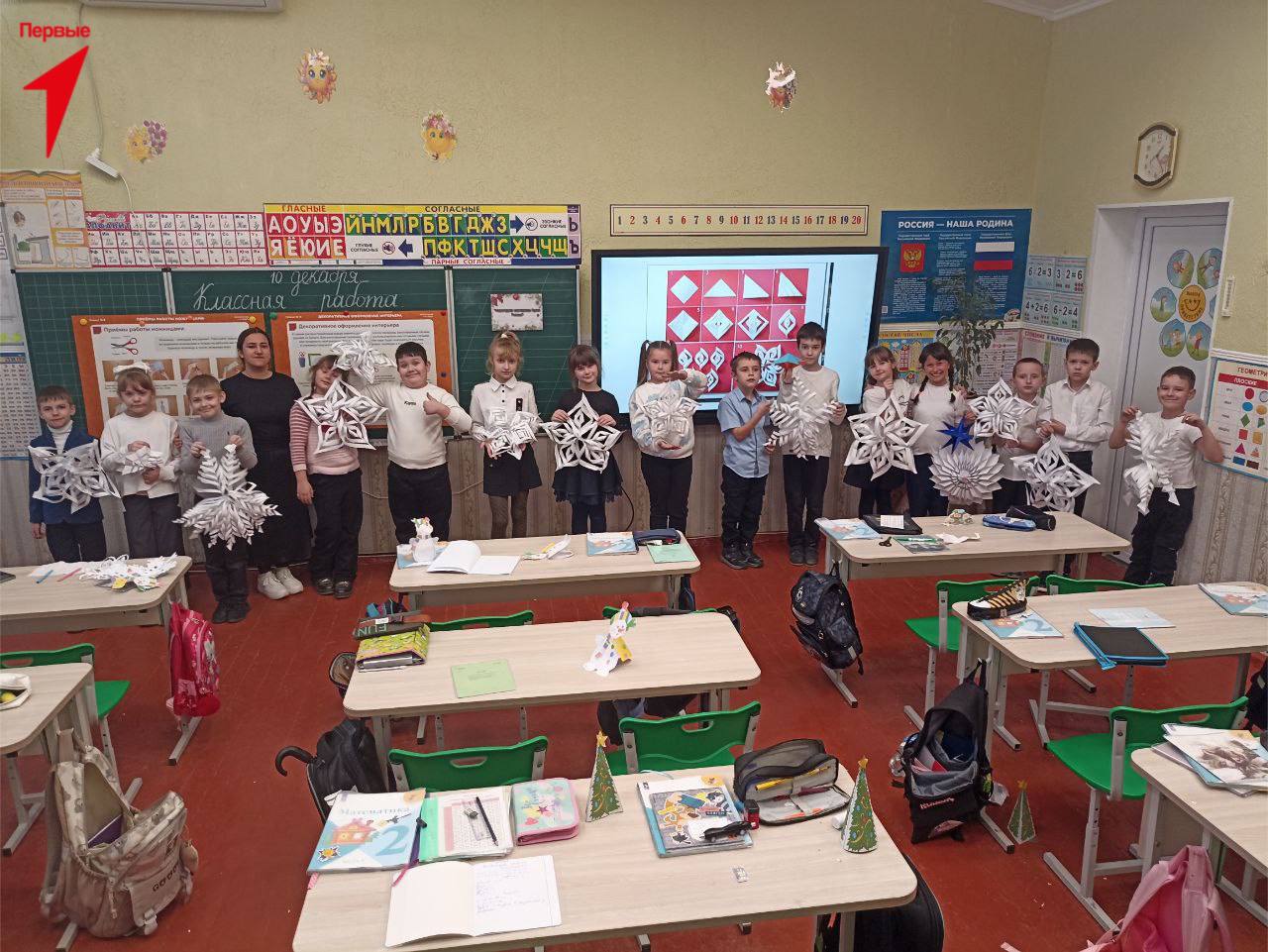 Первые Херсонщины украсили школьные окна Первые Херсонщины украсили школьные окна