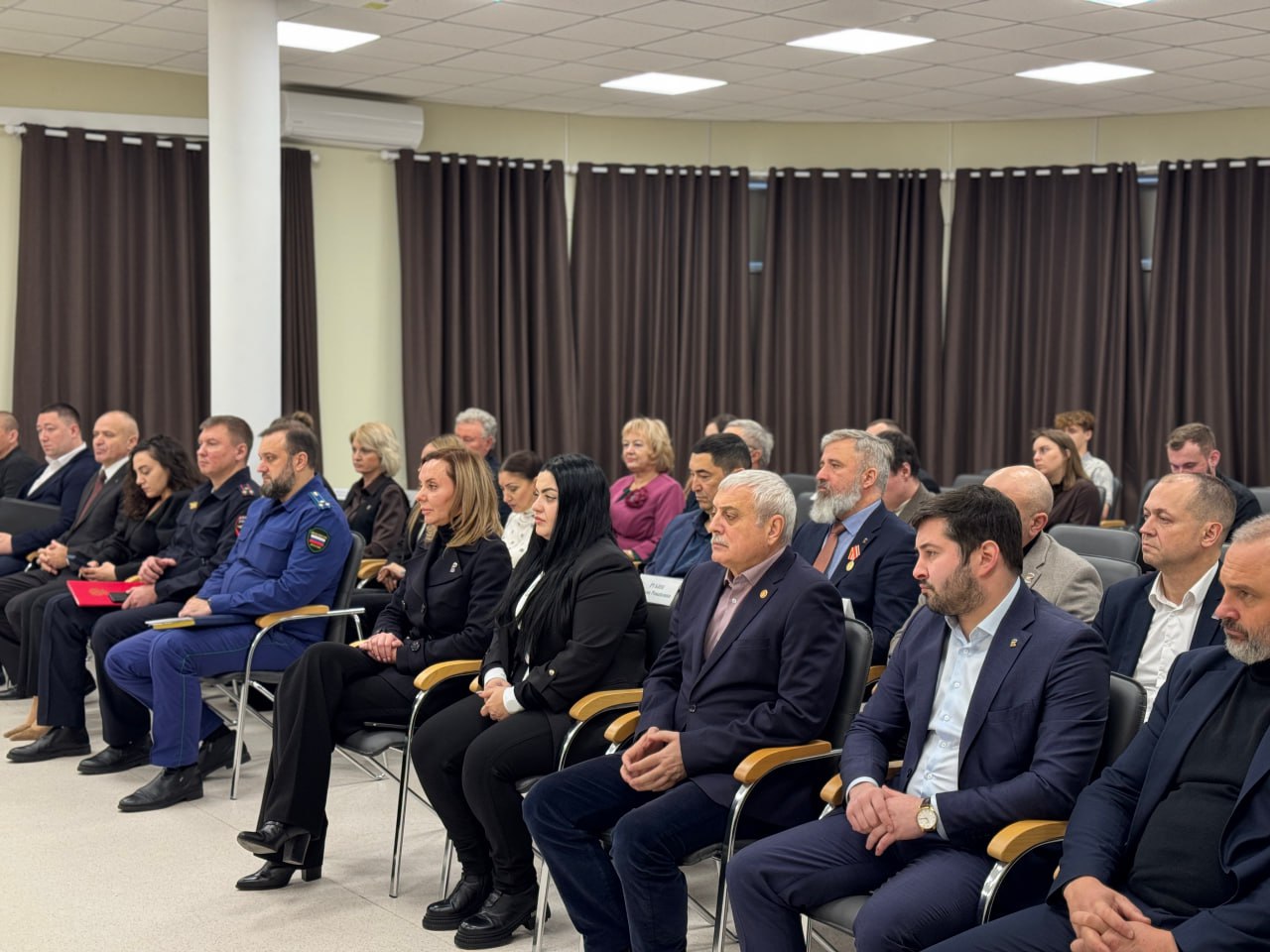 Сенатор от Херсонской области Константин Басюк принял участие в заседании областной Думы Сенатор от Херсонской области Константин Басюк принял участие в заседании областной Думы